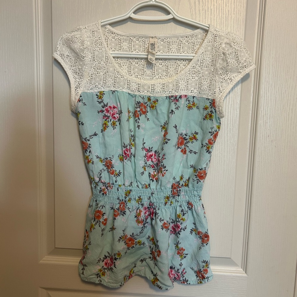 Lace Yoke Floral Top - Teal & White